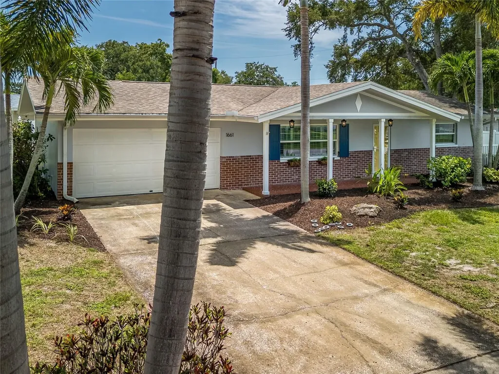 1661 Algonquin Drive Clearwater FL 33755