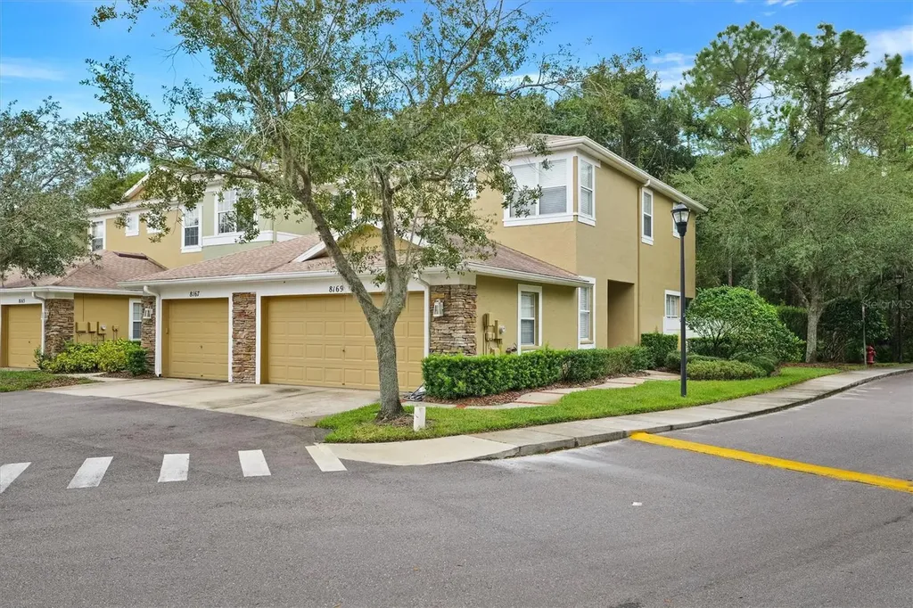 8169 Stone Leaf Lane Tampa FL 33647