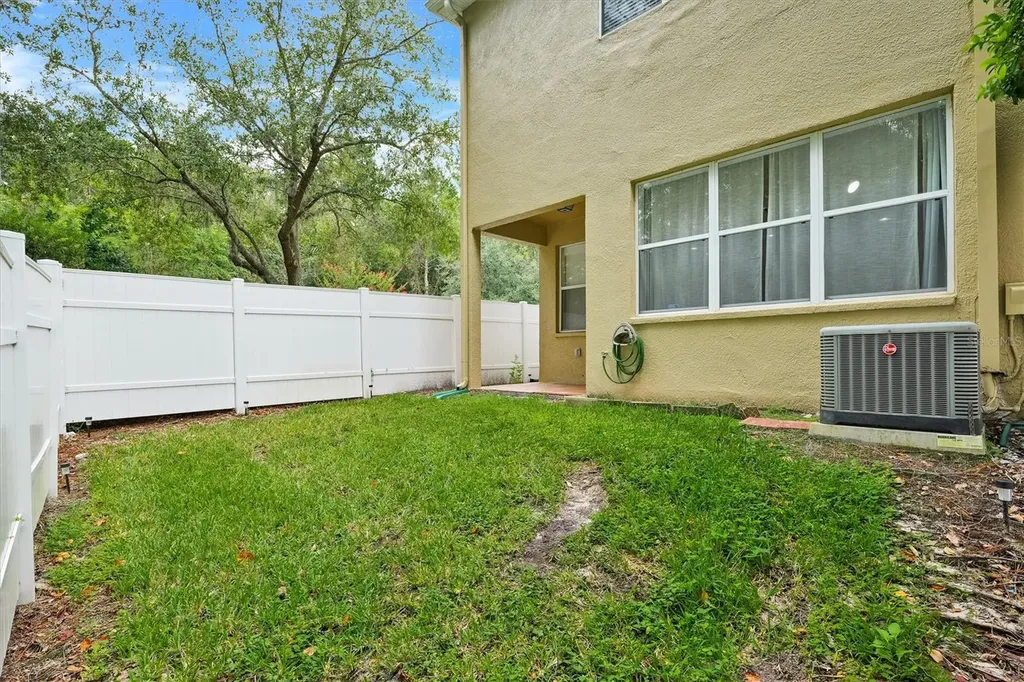8169 Stone Leaf Lane Tampa FL 33647