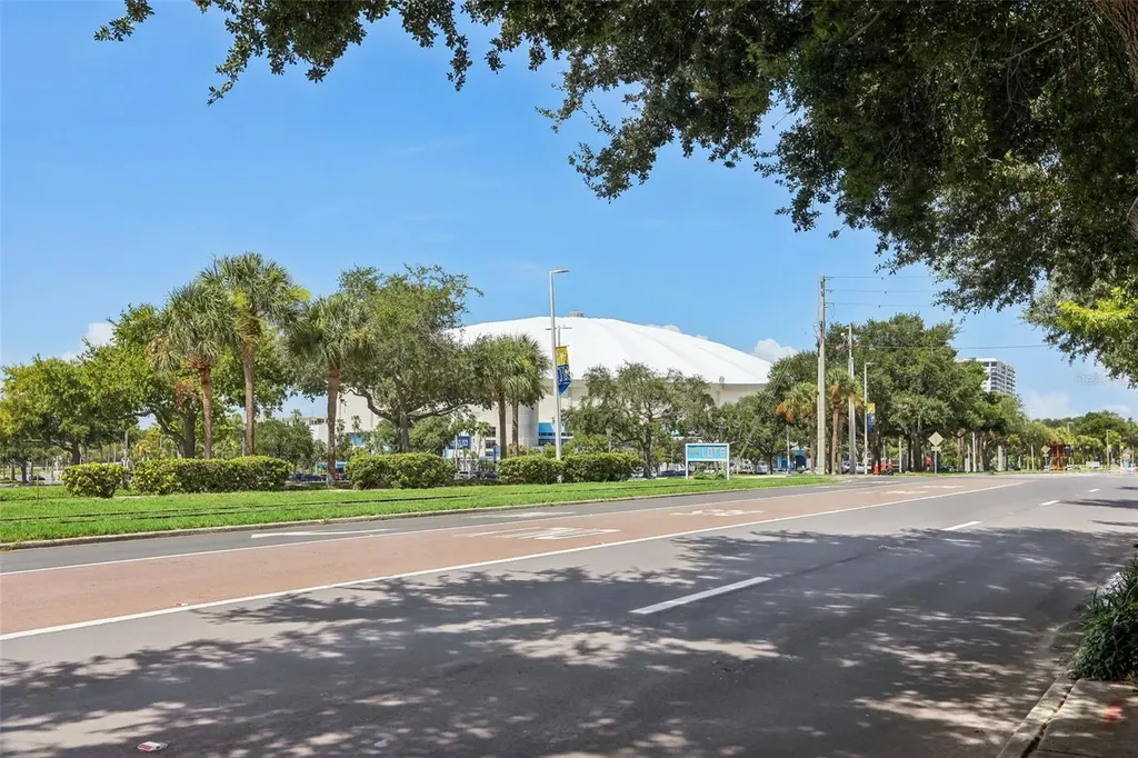 1010 Central Avenue St Petersburg FL 33705