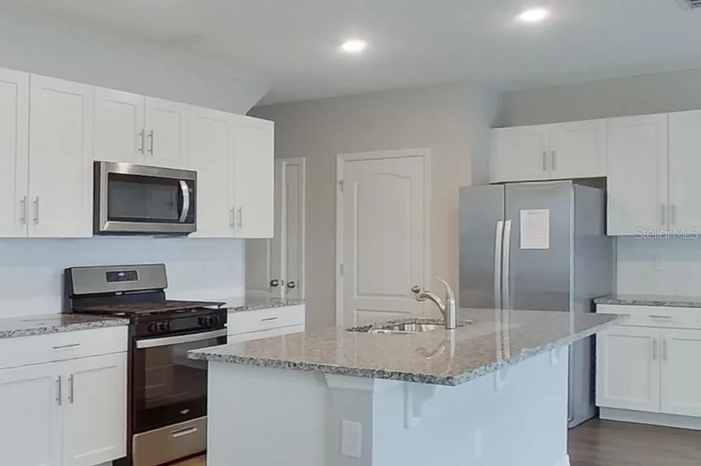 31978 Katelin Circle Leesburg FL 34748