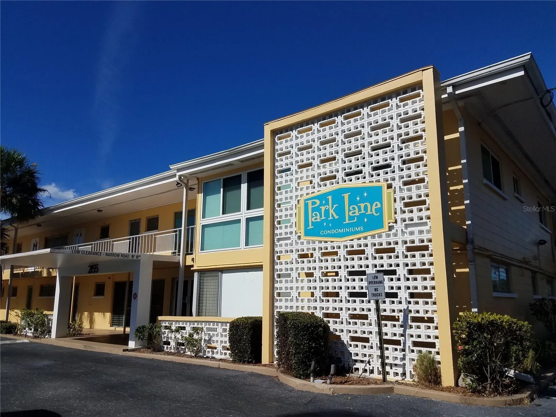 2155 Wood Street Sarasota FL 34237