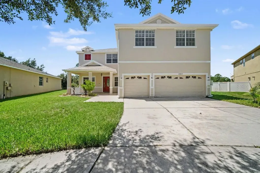 20009 Oakflower Avenue Tampa FL 33647