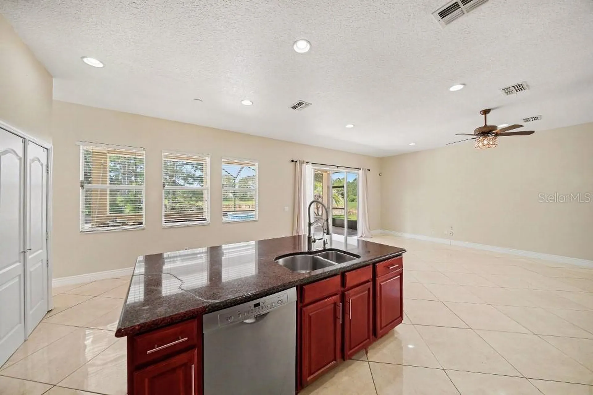 20009 Oakflower Avenue Tampa FL 33647