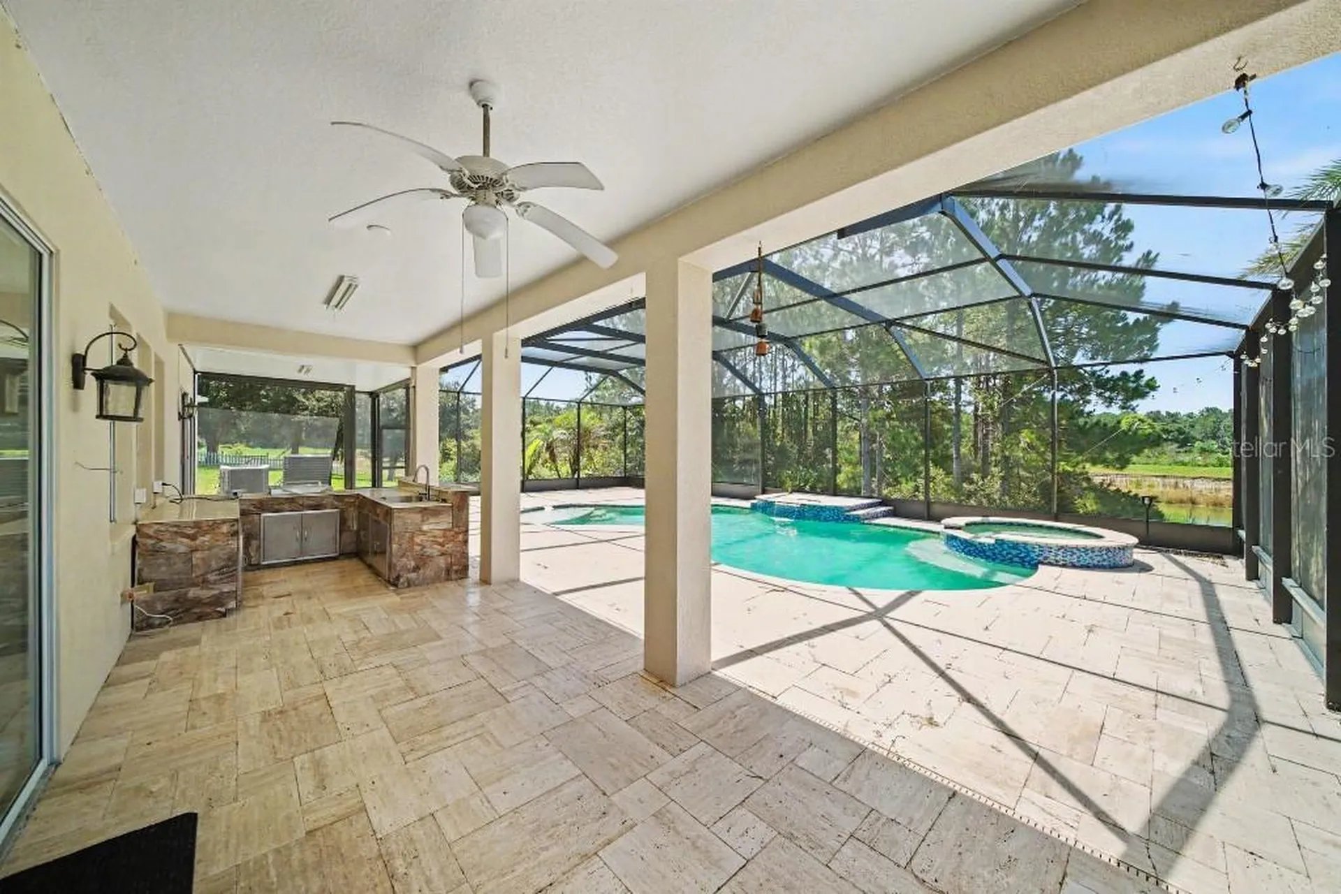 20009 Oakflower Avenue Tampa FL 33647