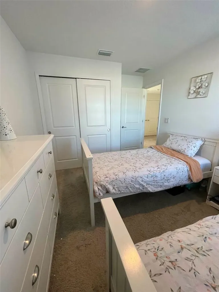 2516 Paravane Way Wesley Chapel FL 33543