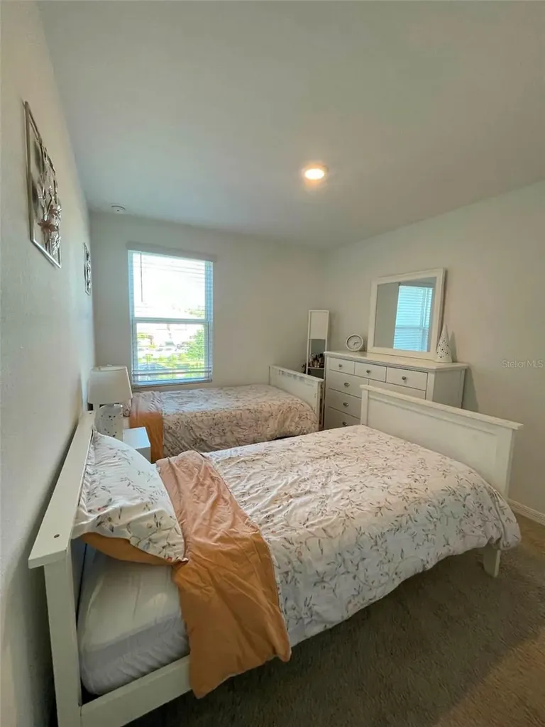 2516 Paravane Way Wesley Chapel FL 33543