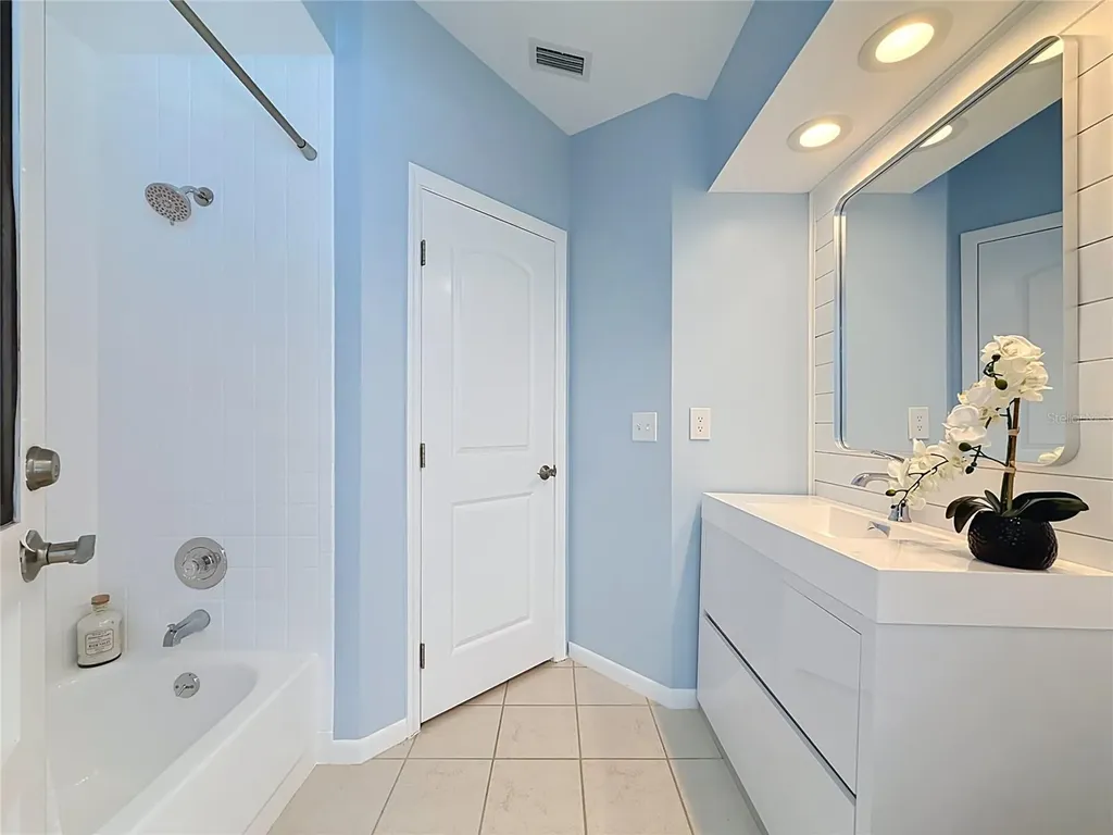 3390 Lake Shore Lane Clearwater FL 33761