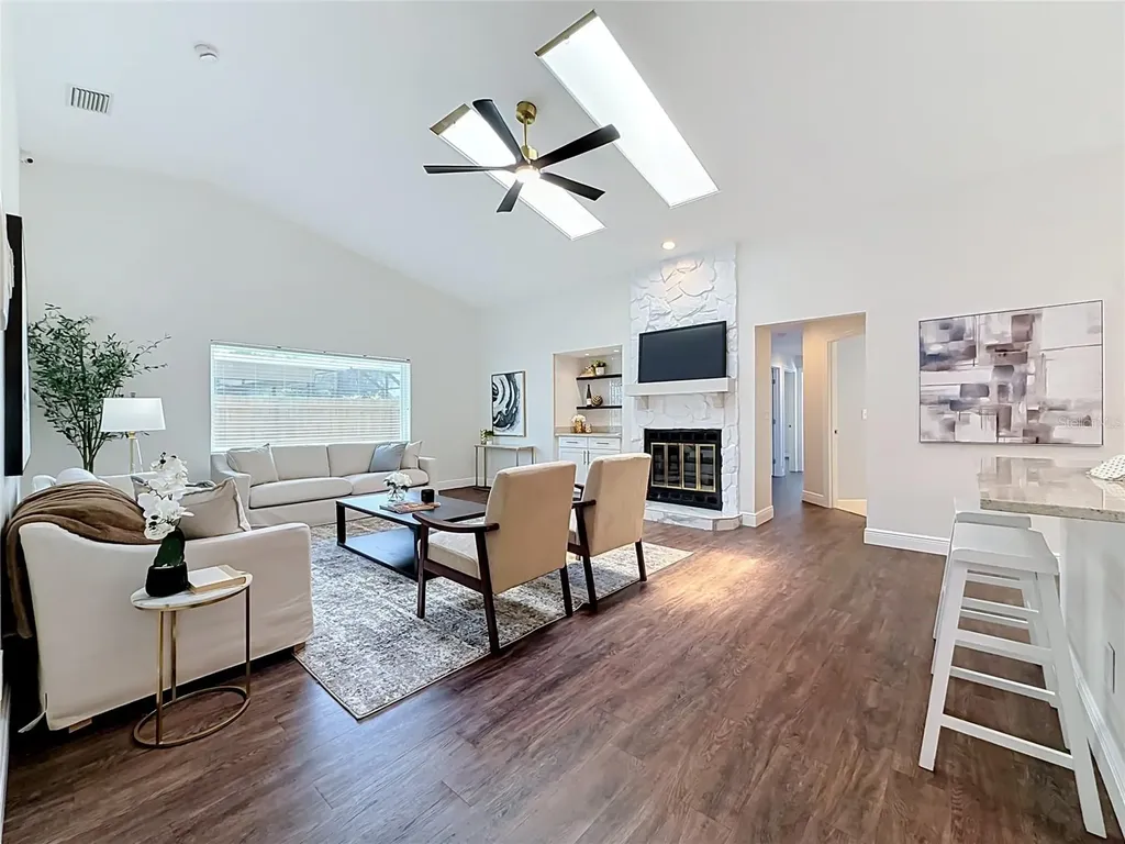 3390 Lake Shore Lane Clearwater FL 33761