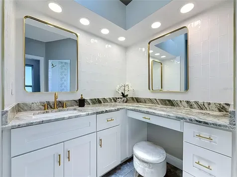 3390 Lake Shore Lane Clearwater FL 33761