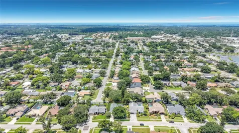 3390 Lake Shore Lane Clearwater FL 33761