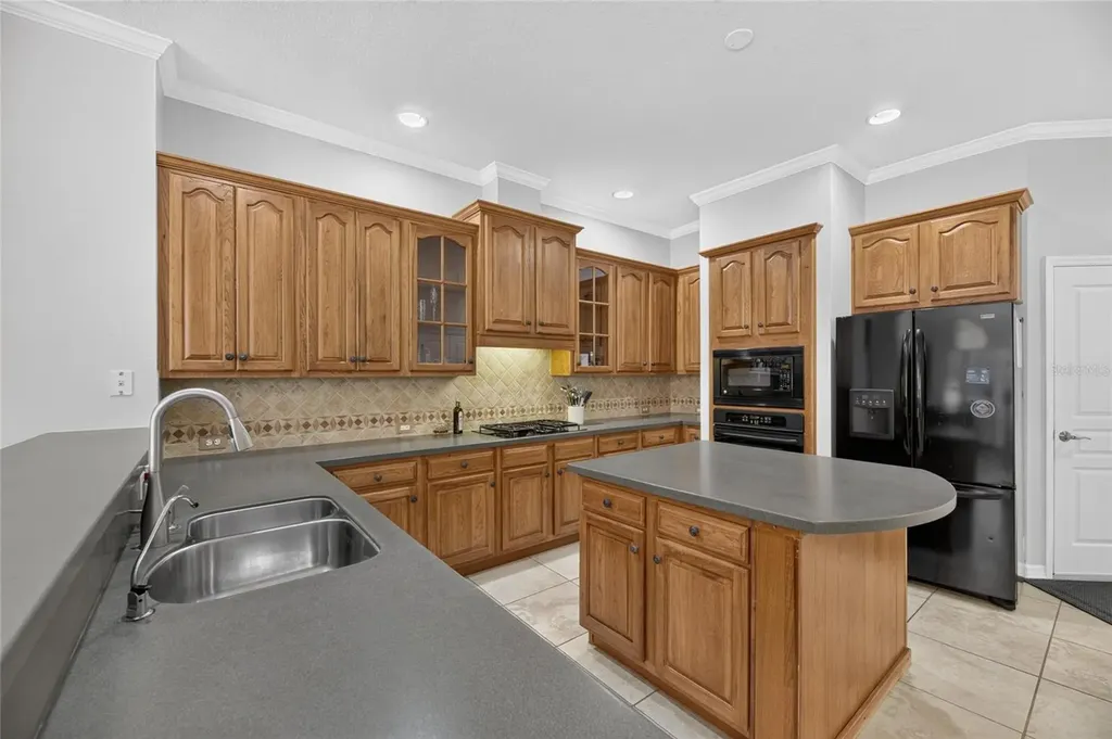 5226 Brighton Shore Drive Apollo Beach FL 33572