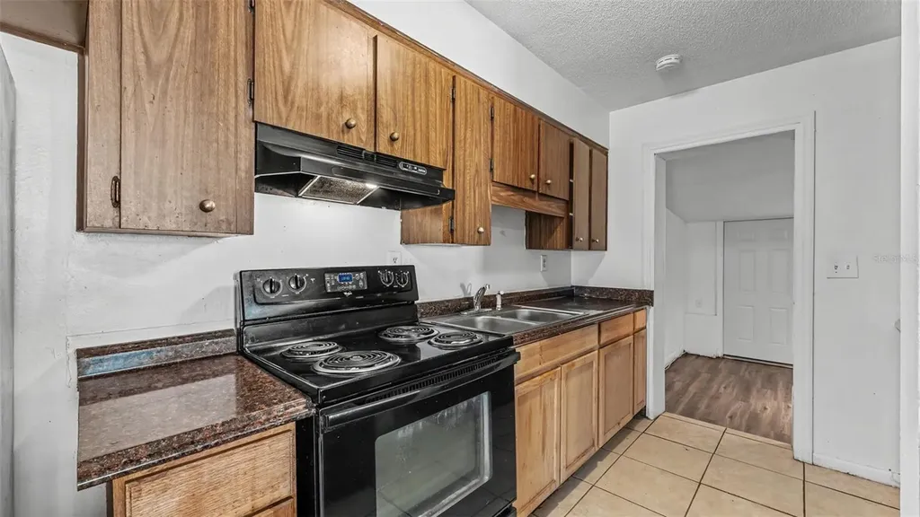 707 N Lorri Avenue Lakeland FL 33815