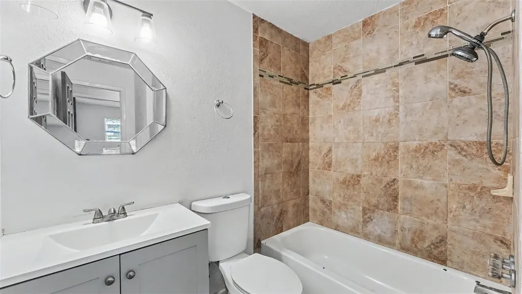 707 N Lorri Avenue Lakeland FL 33815