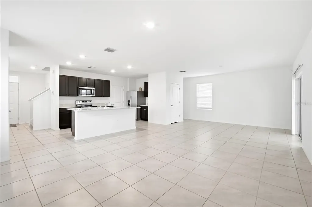 5635 Hollingworth Trail Wesley Chapel FL 33545