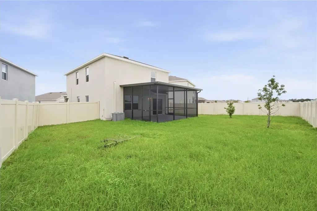 5635 Hollingworth Trail Wesley Chapel FL 33545