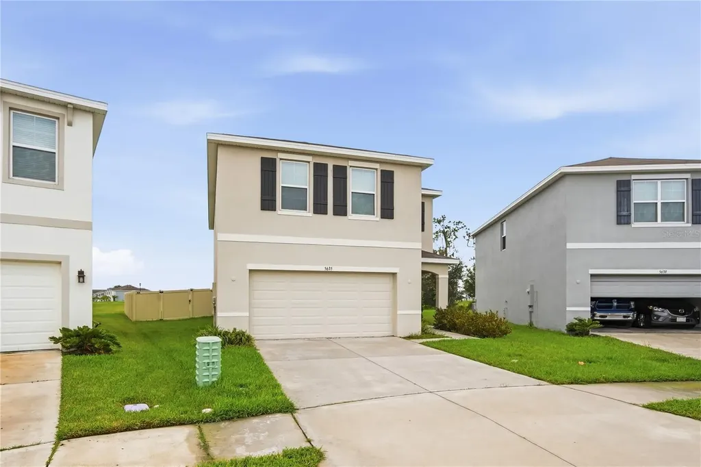 5635 Hollingworth Trail Wesley Chapel FL 33545