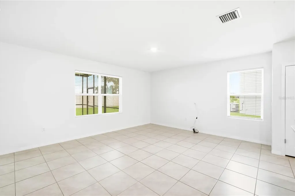 5635 Hollingworth Trail Wesley Chapel FL 33545