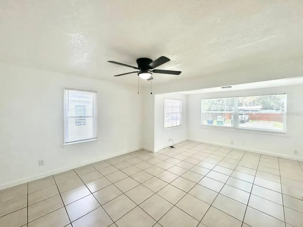 8004 N Marks Street Tampa FL 33604