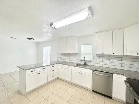 8004 N Marks Street Tampa FL 33604