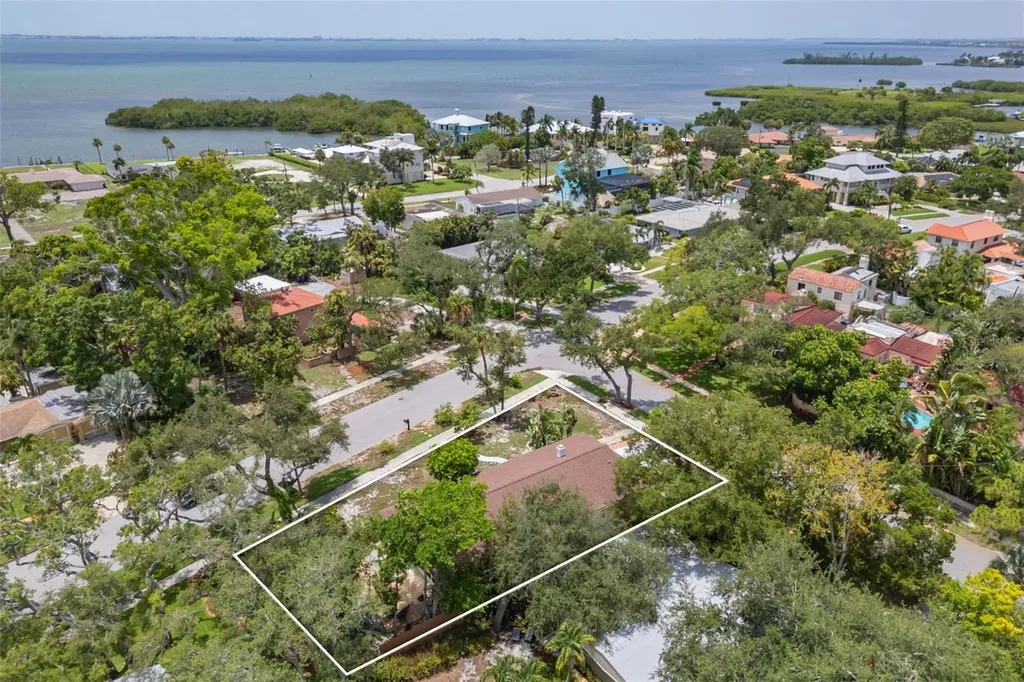 7311 Broughton Street Sarasota FL 34243