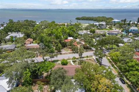 7311 Broughton Street Sarasota FL 34243