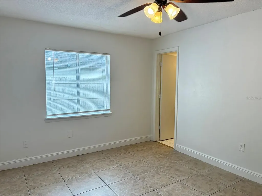 1944 Conway Road Orlando FL 32812