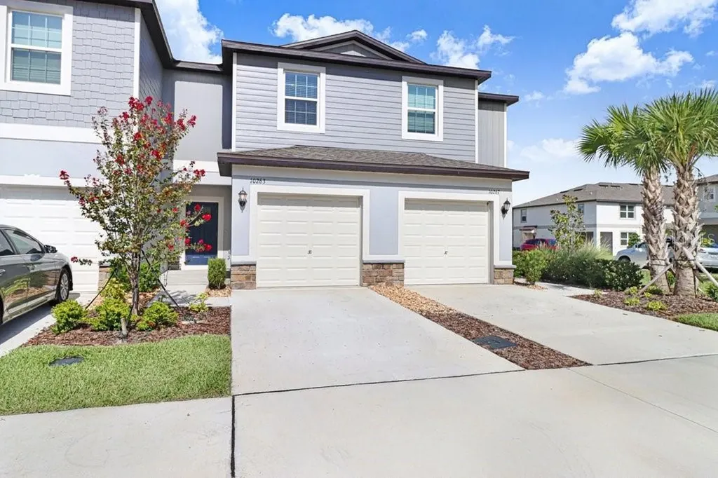 10263 Trumpet Honetsuckle Way San Antonio FL 33576