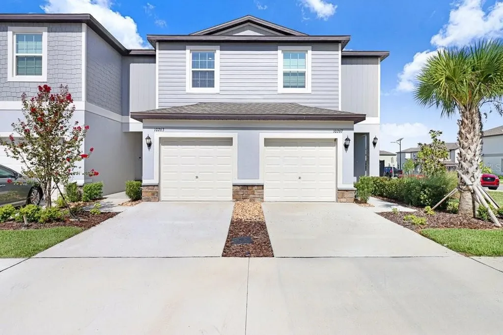 10263 Trumpet Honetsuckle Way San Antonio FL 33576