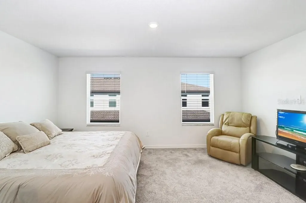 10263 Trumpet Honetsuckle Way San Antonio FL 33576