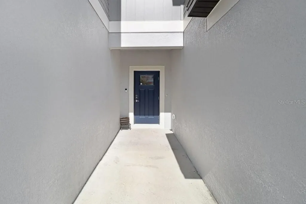 10263 Trumpet Honetsuckle Way San Antonio FL 33576
