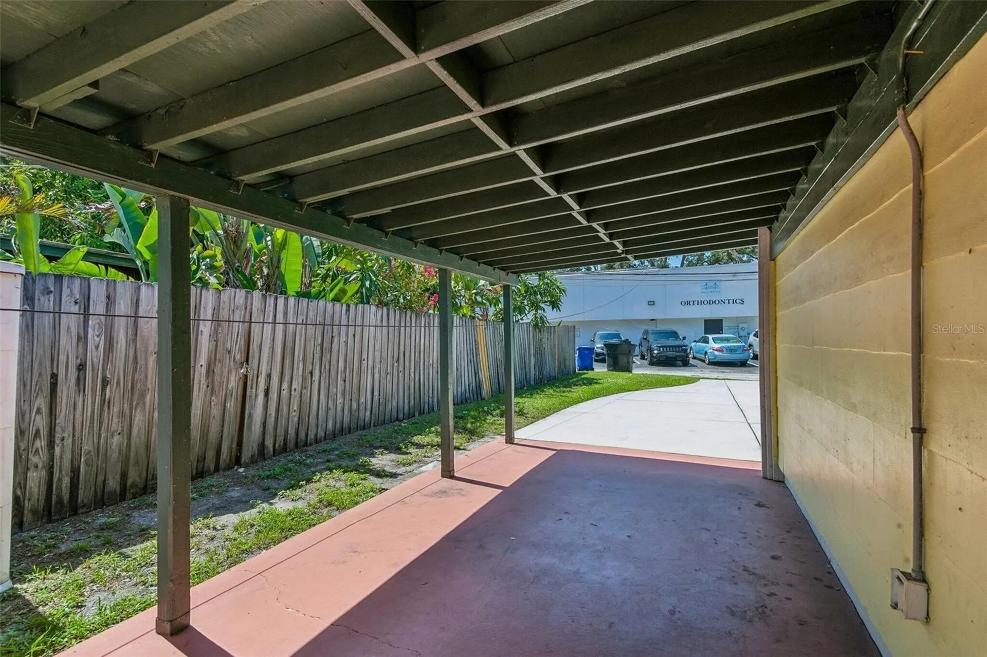 5762 2nd Avenue N St Petersburg FL 33710