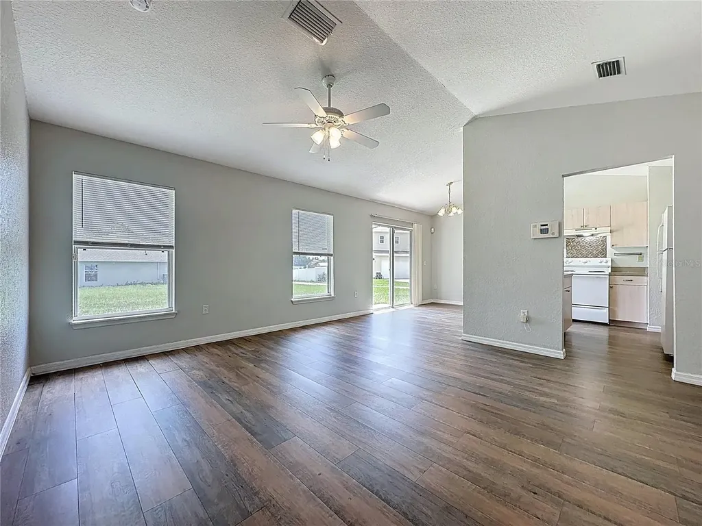 424 Danube Way Kissimmee FL 34759