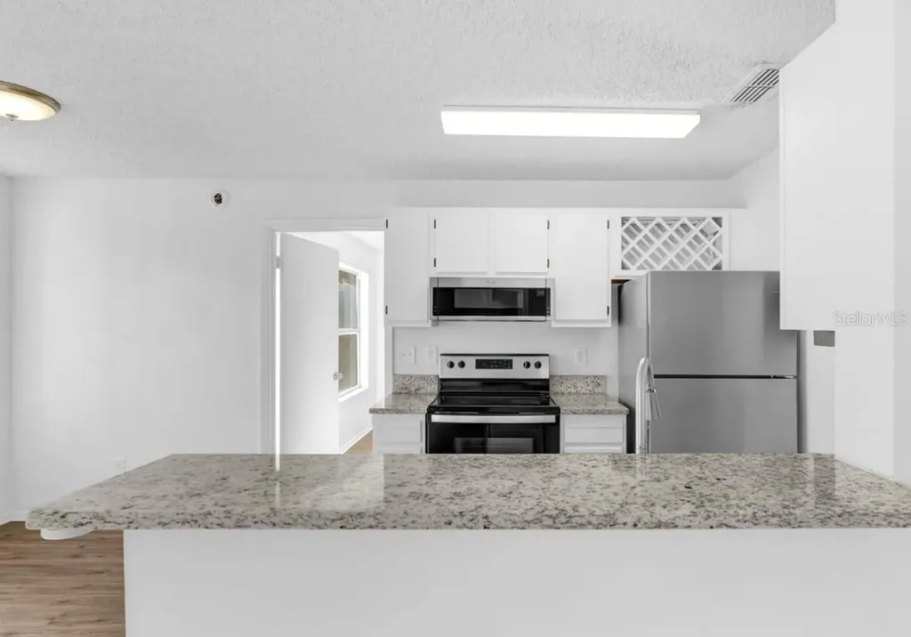 2585 Grassy Point Drive Lake Mary FL 32746