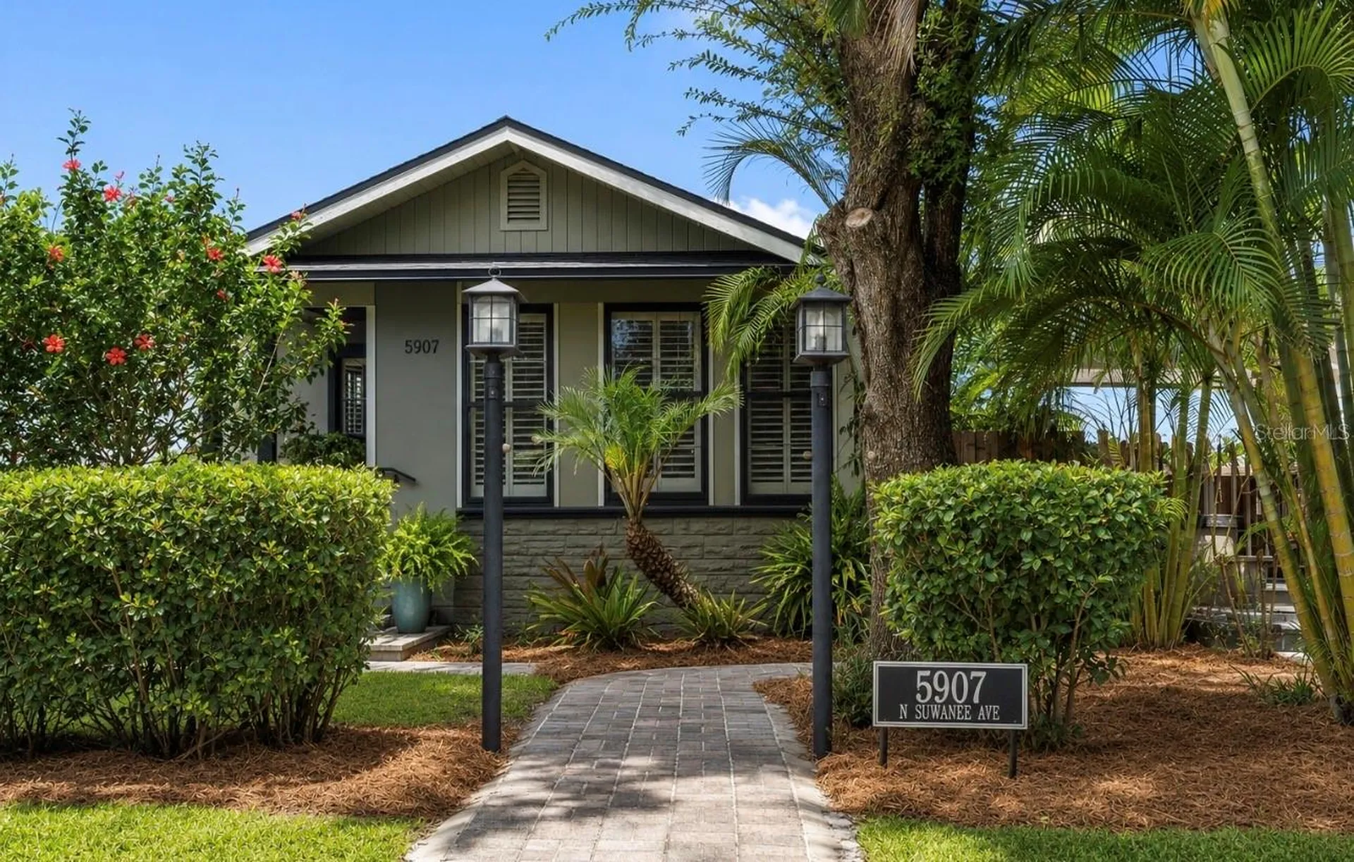 Tampa FL, 5907 N Suwanee Avenue