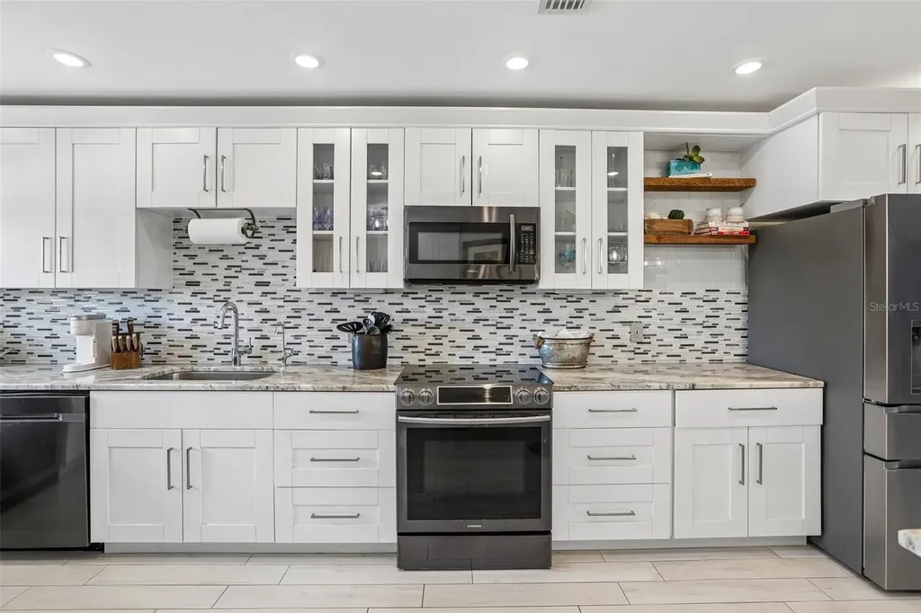 770 Island Way Clearwater FL 33767
