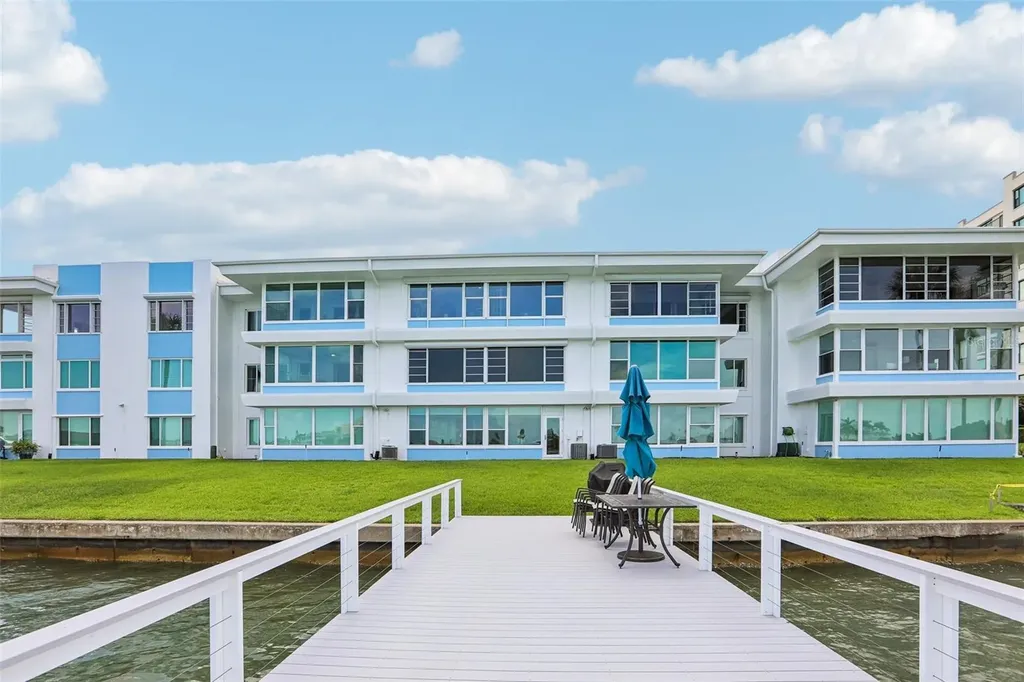 770 Island Way Clearwater FL 33767