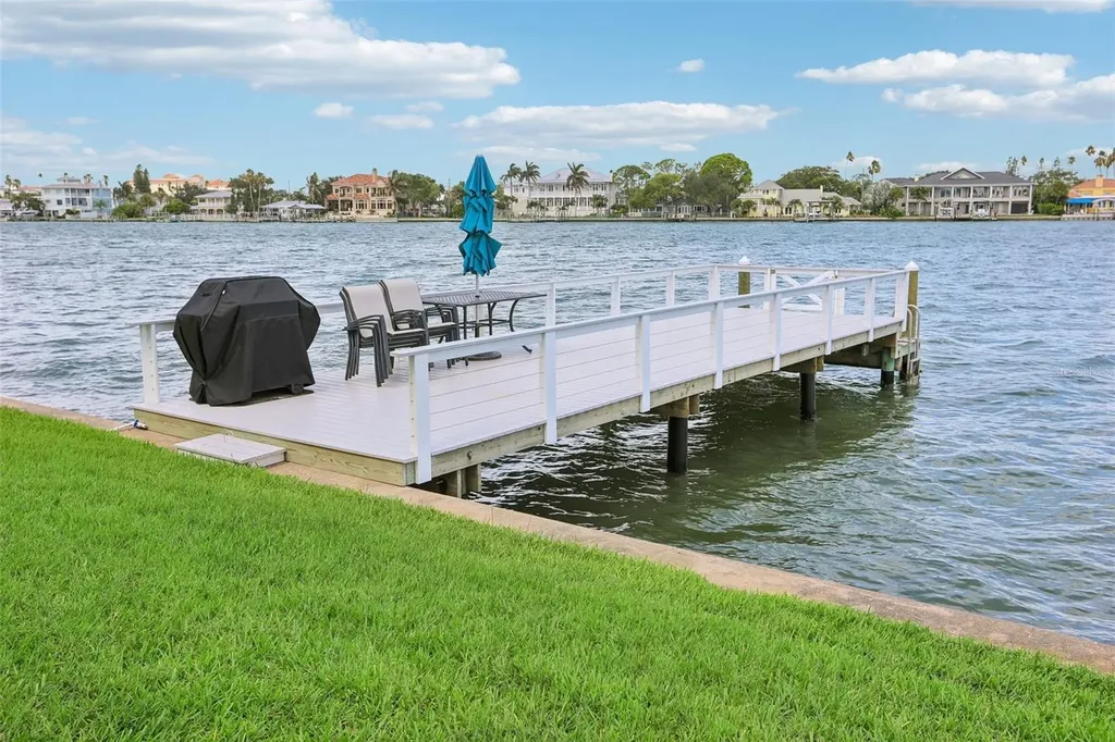 770 Island Way Clearwater FL 33767