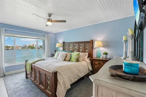 770 Island Way Clearwater FL 33767