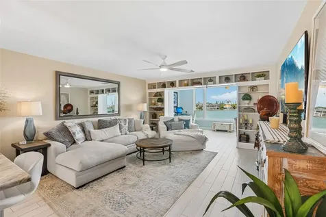 770 Island Way Clearwater FL 33767