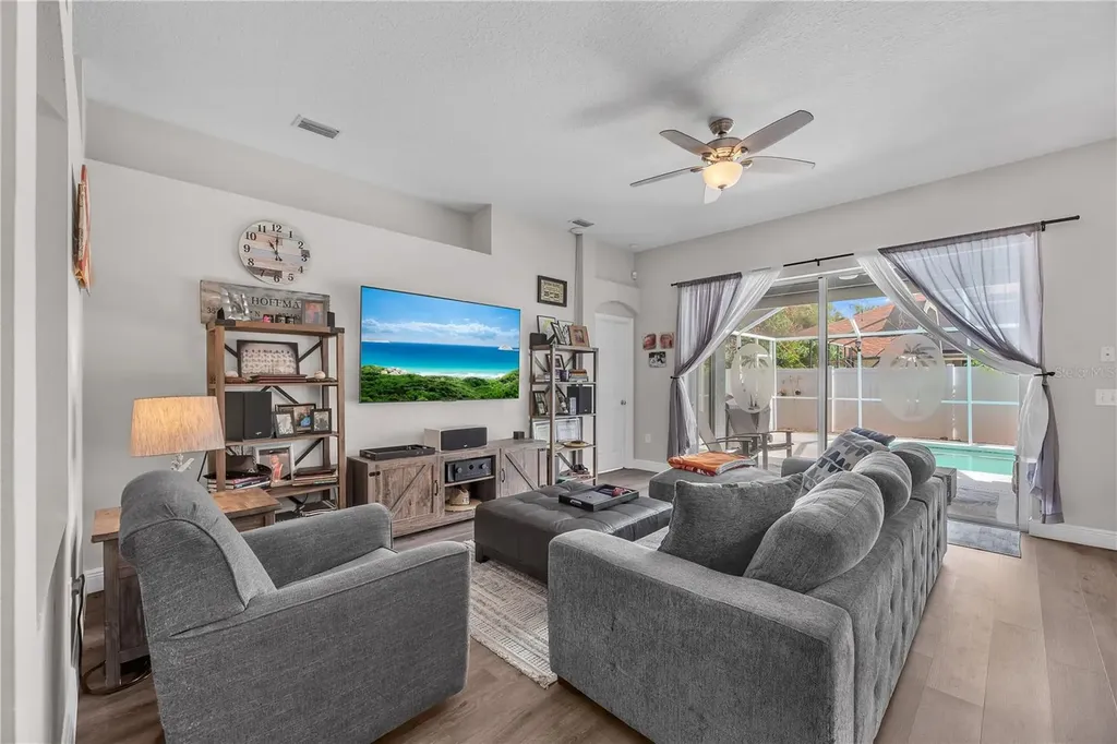 4306 Orange Ridge Court Valrico FL 33596