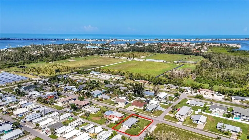 3803 117th St W Bradenton FL 34210