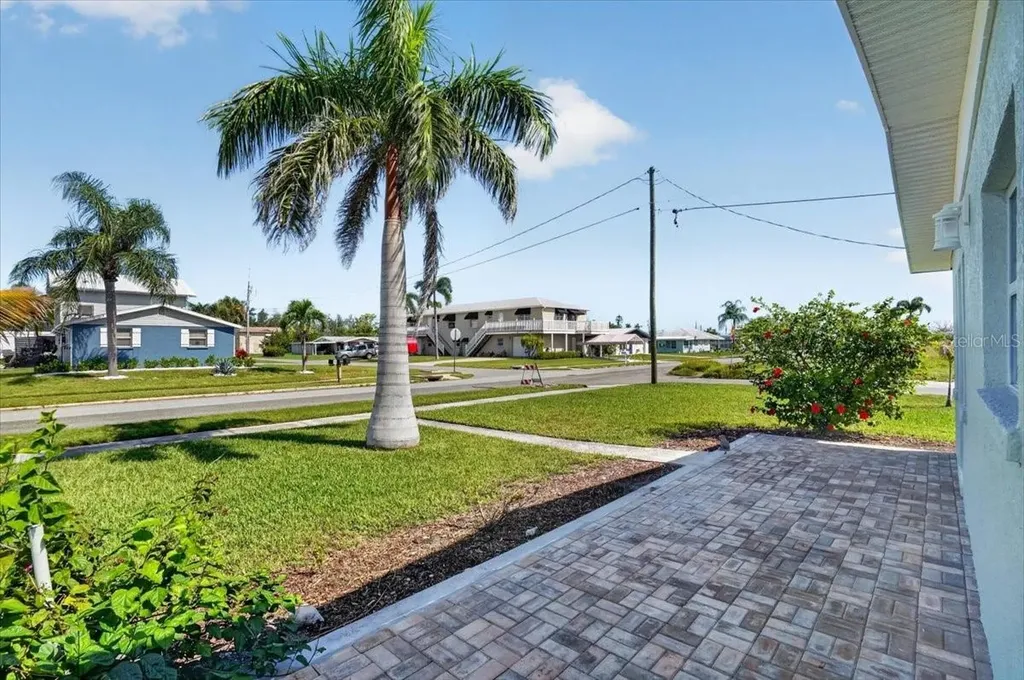 3803 117th St W Bradenton FL 34210