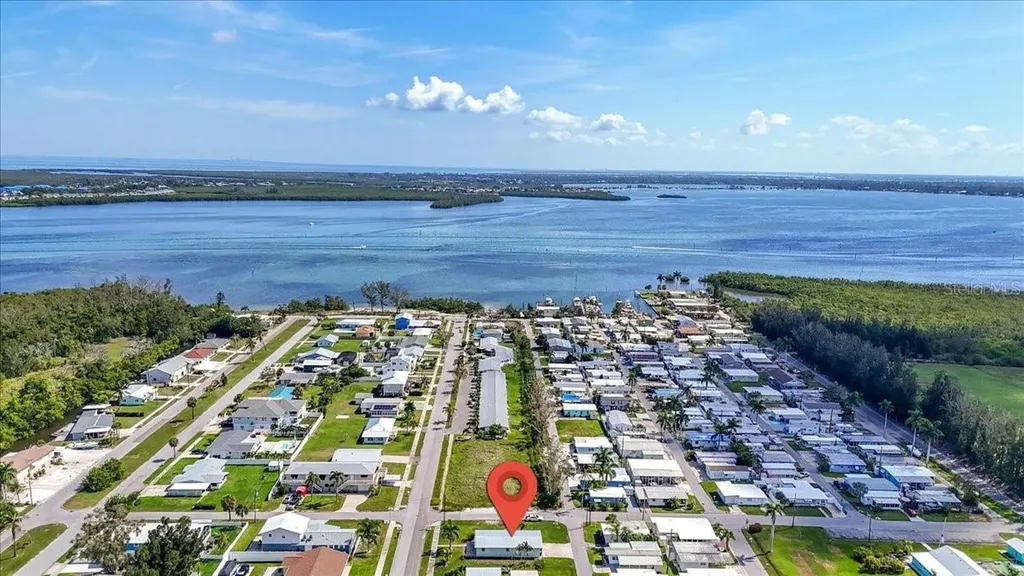 3803 117th St W Bradenton FL 34210