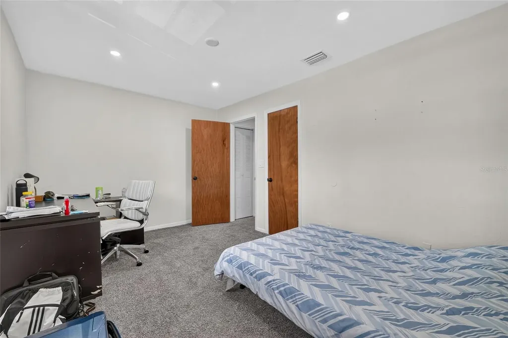 4123 SW 15th Place Gainesville FL 32607