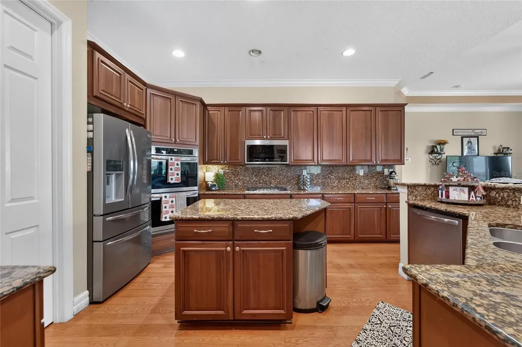5207 Lake Venice Drive Wimauma FL 33598