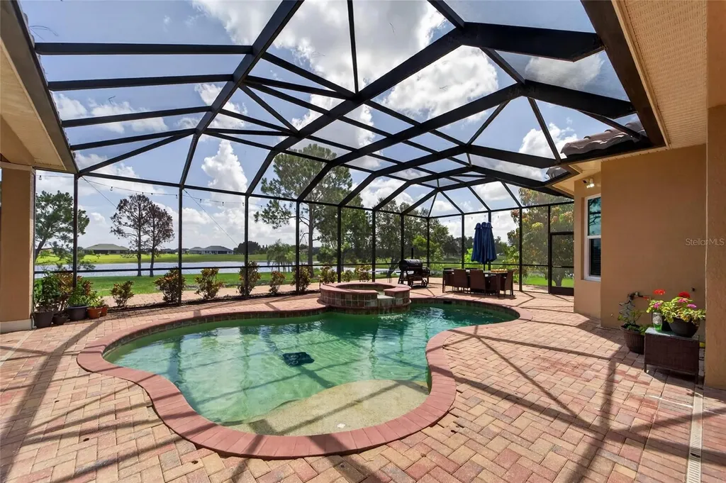 5207 Lake Venice Drive Wimauma FL 33598