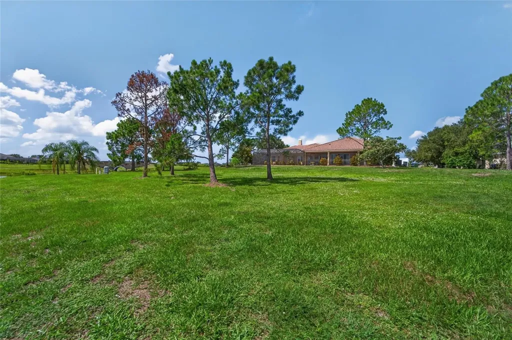 5207 Lake Venice Drive Wimauma FL 33598