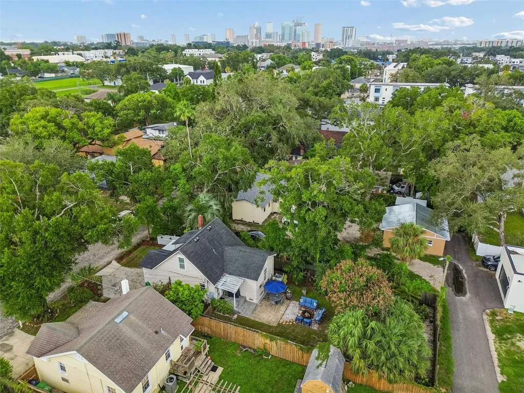 2914 N Woodrow Avenue Tampa FL 33602