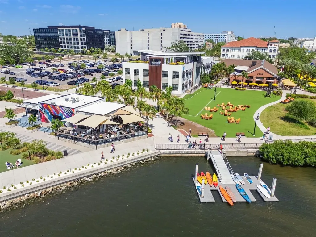 2914 N Woodrow Avenue Tampa FL 33602